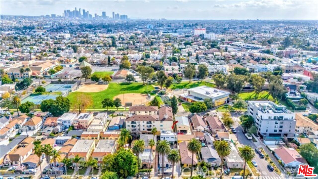 1238 South Muirfield Road Los Angeles, CA 90019 - Photo 20 of 20
