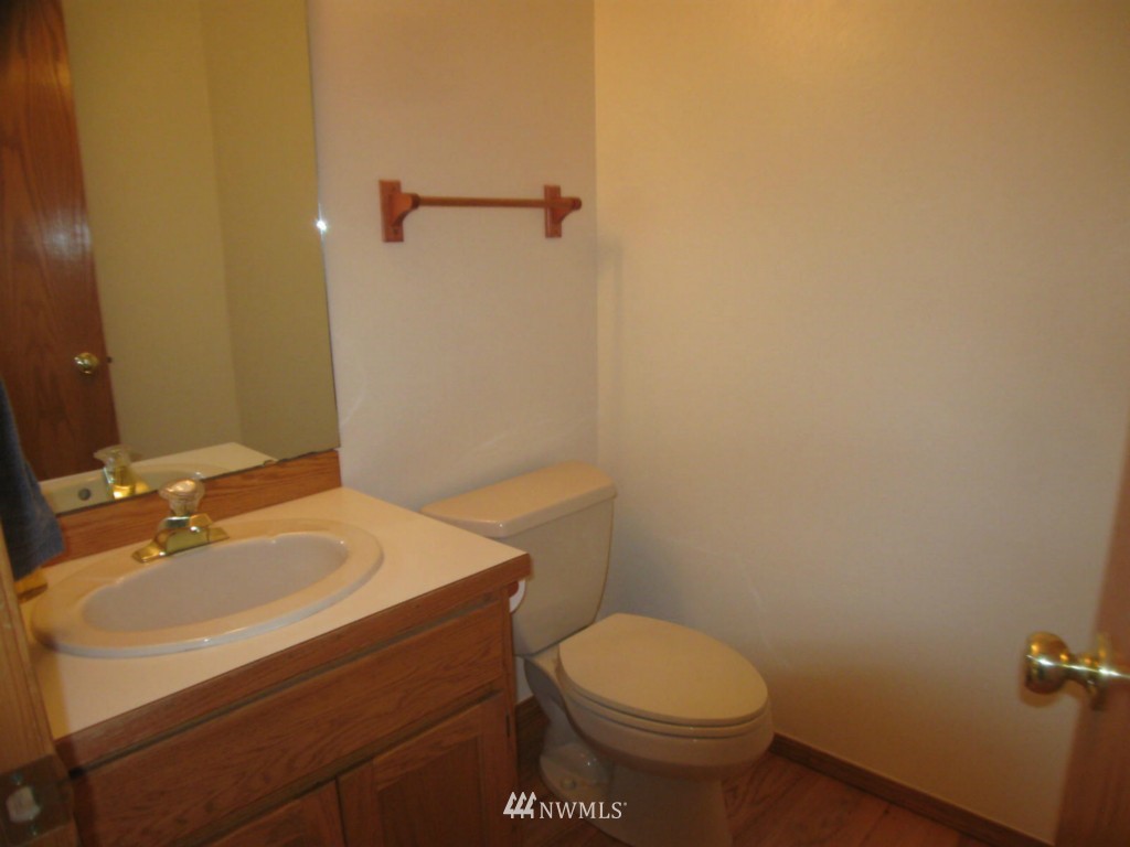 330 South Waugh Road Mount Vernon, WA 98274 - Photo 12 of 24 Gallery Image 12