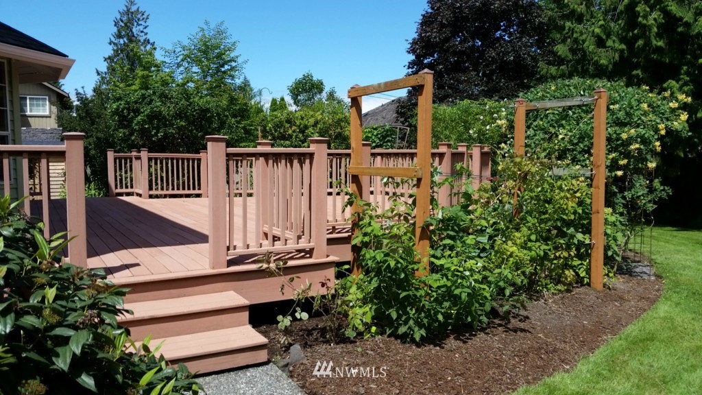 330 South Waugh Road Mount Vernon, WA 98274 - Photo 18 of 24 Gallery Image 18