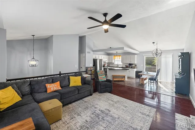 $280,000 | 919 Carla Drive, Troy, IL 62294