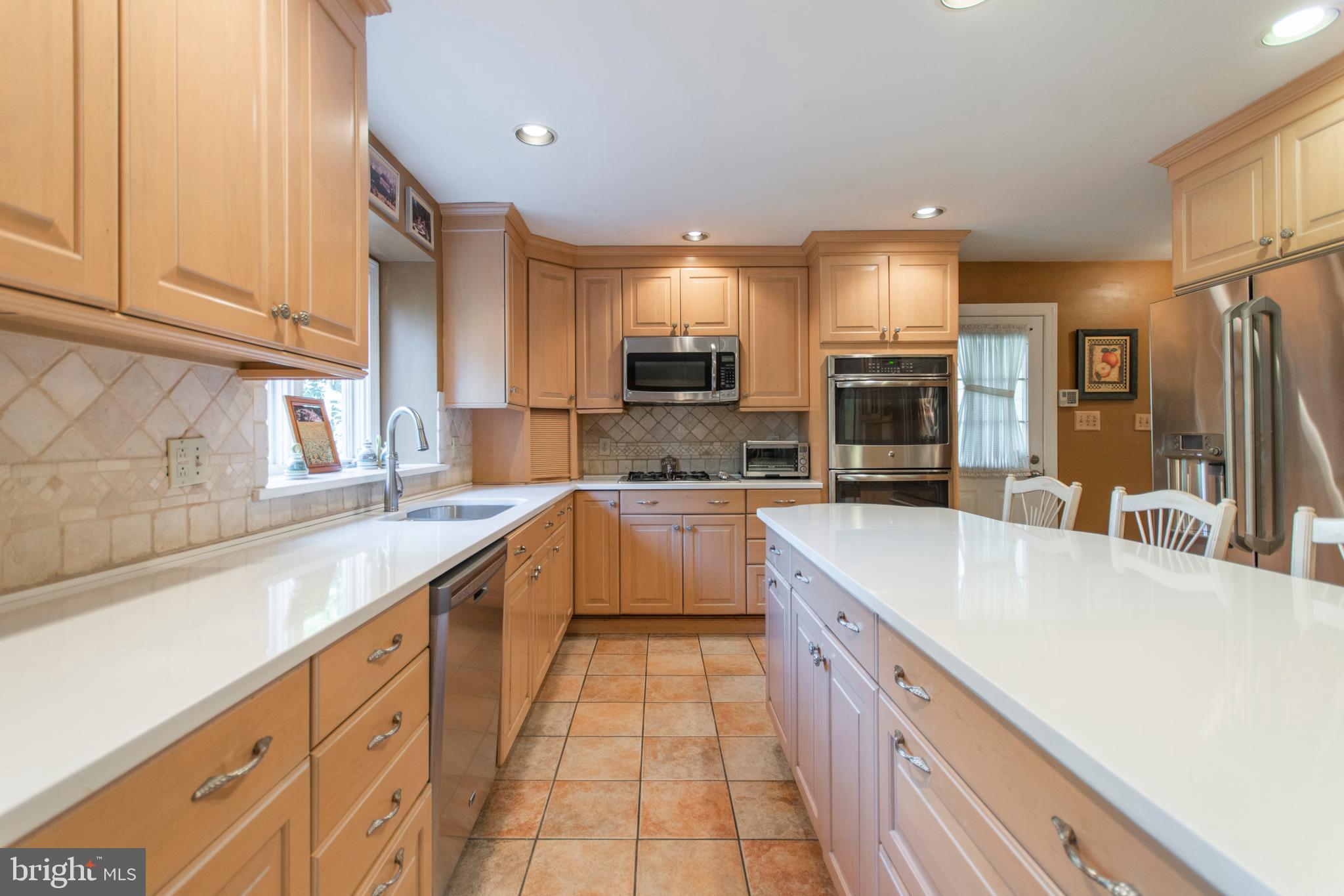 1 Hidden Spring Circle Newtown Square, PA 19073 - Photo 6 of 39 Gallery Image 6