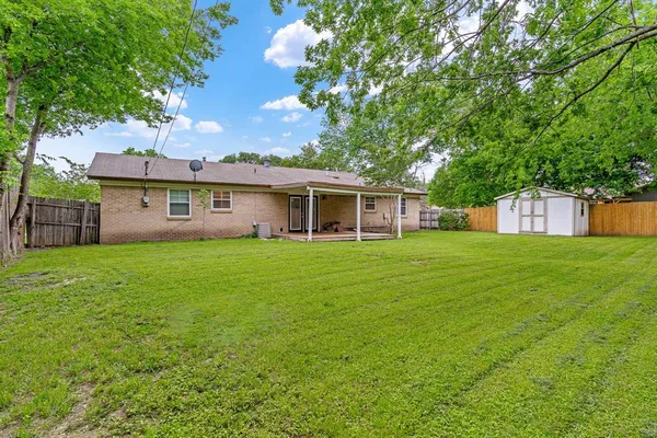 $2,195 | 5705 Saramac Drive, Watauga, TX 76148