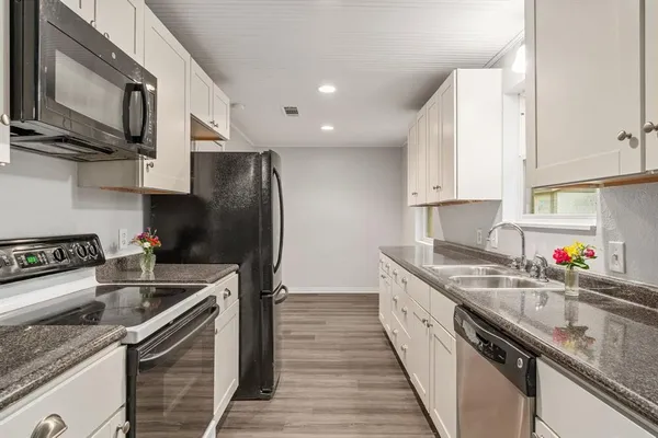 $2,195 | 5705 Saramac Drive, Watauga, TX 76148