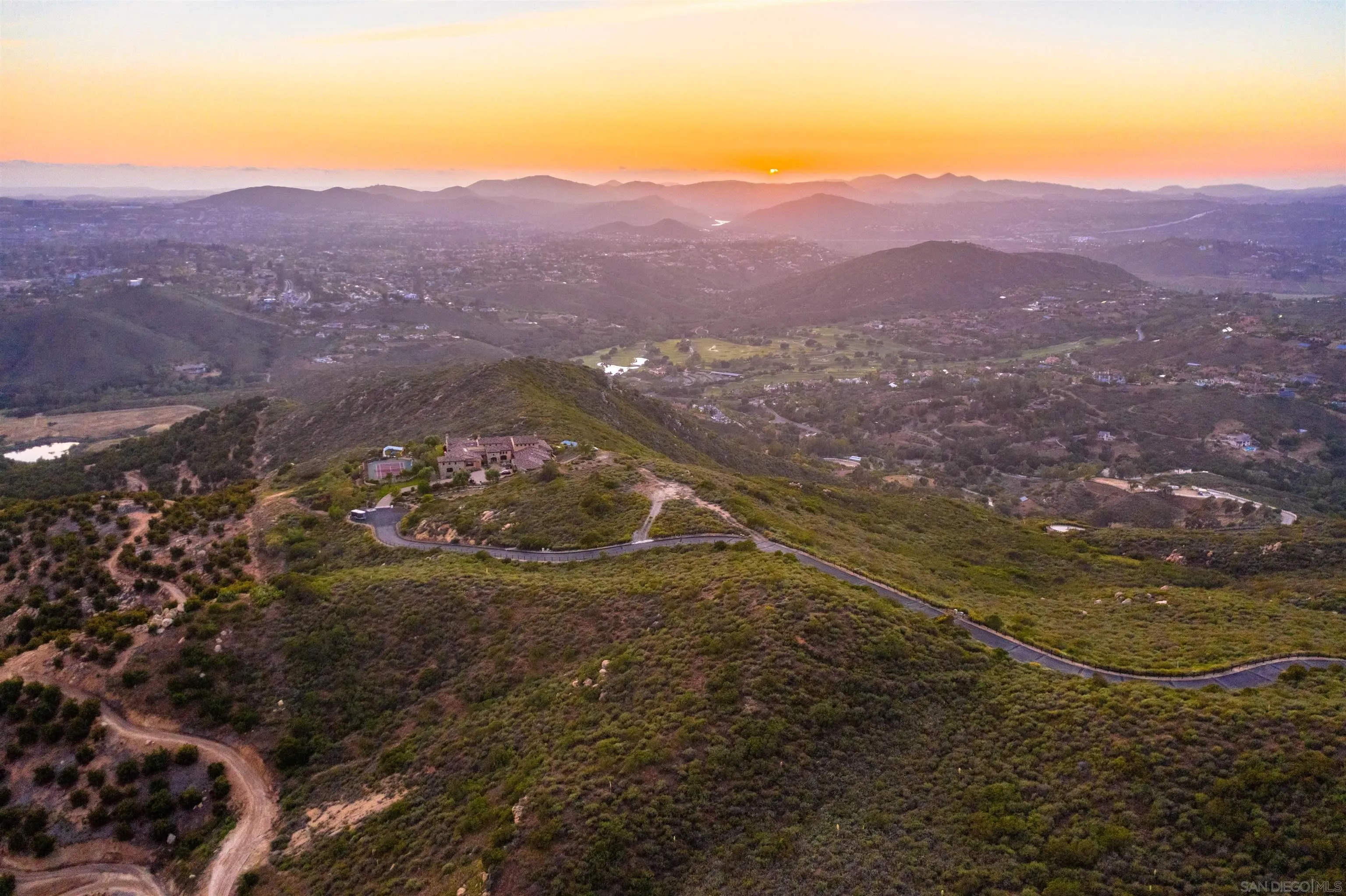 18035 Sunset Point, Unit 3 Poway, CA 92064 - Photo 23 of 62