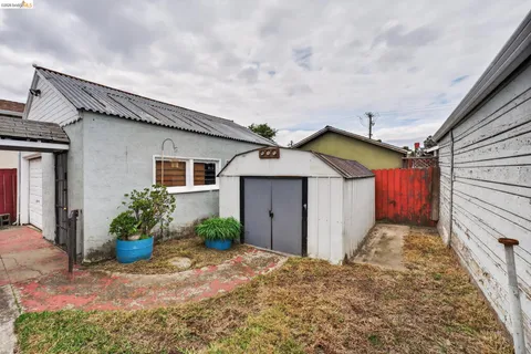$325,000 | 8115 Iris Street, Oakland, CA 94605