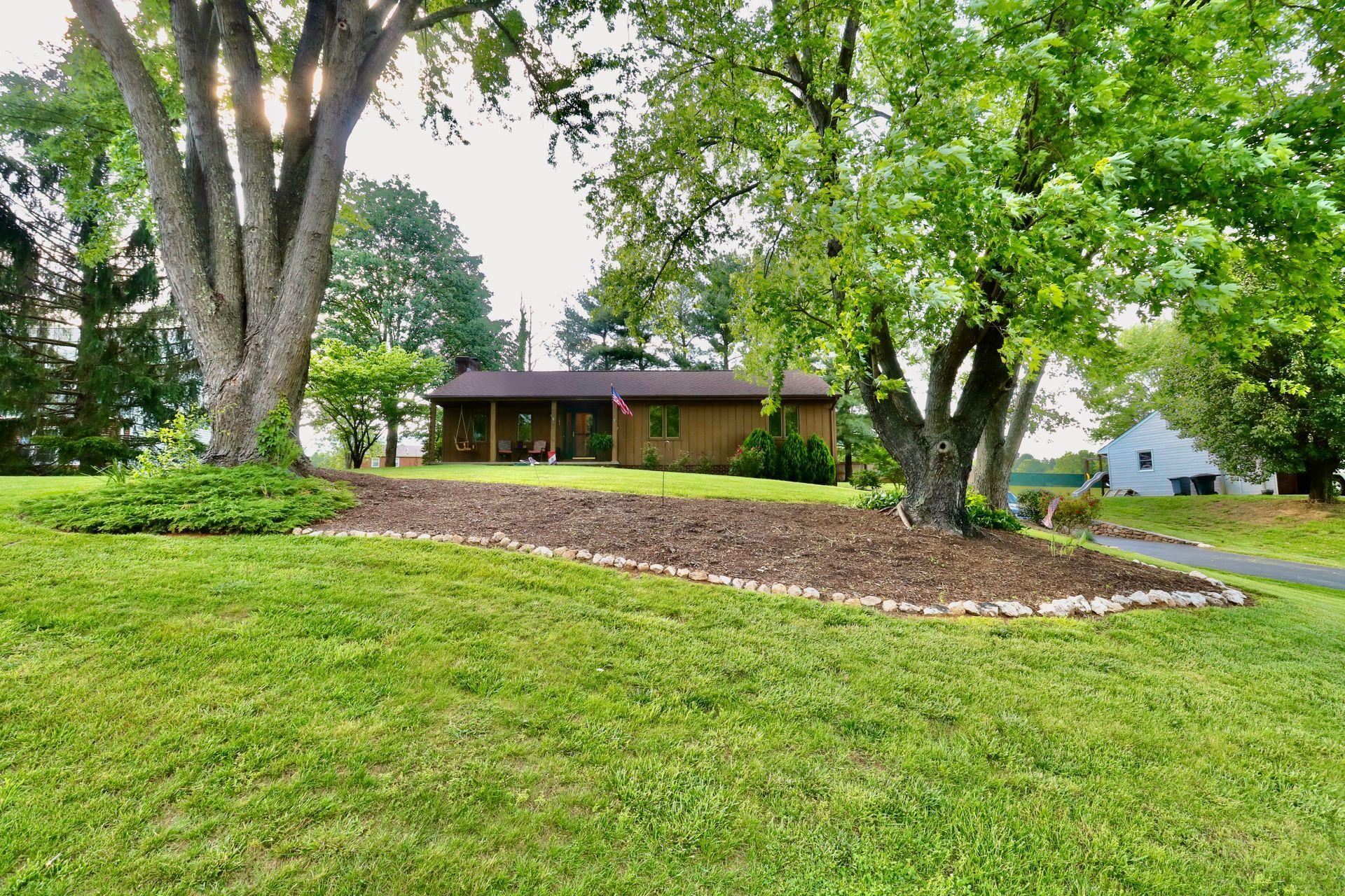 5241 Setter Road Roanoke, VA 24012 - Photo 3 of 44 1