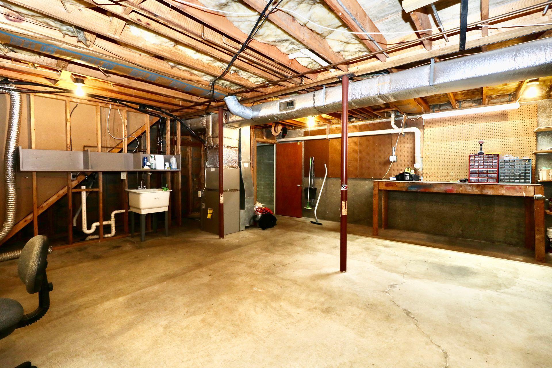 5241 Setter Road Roanoke, VA 24012 - Photo 28 of 44 33