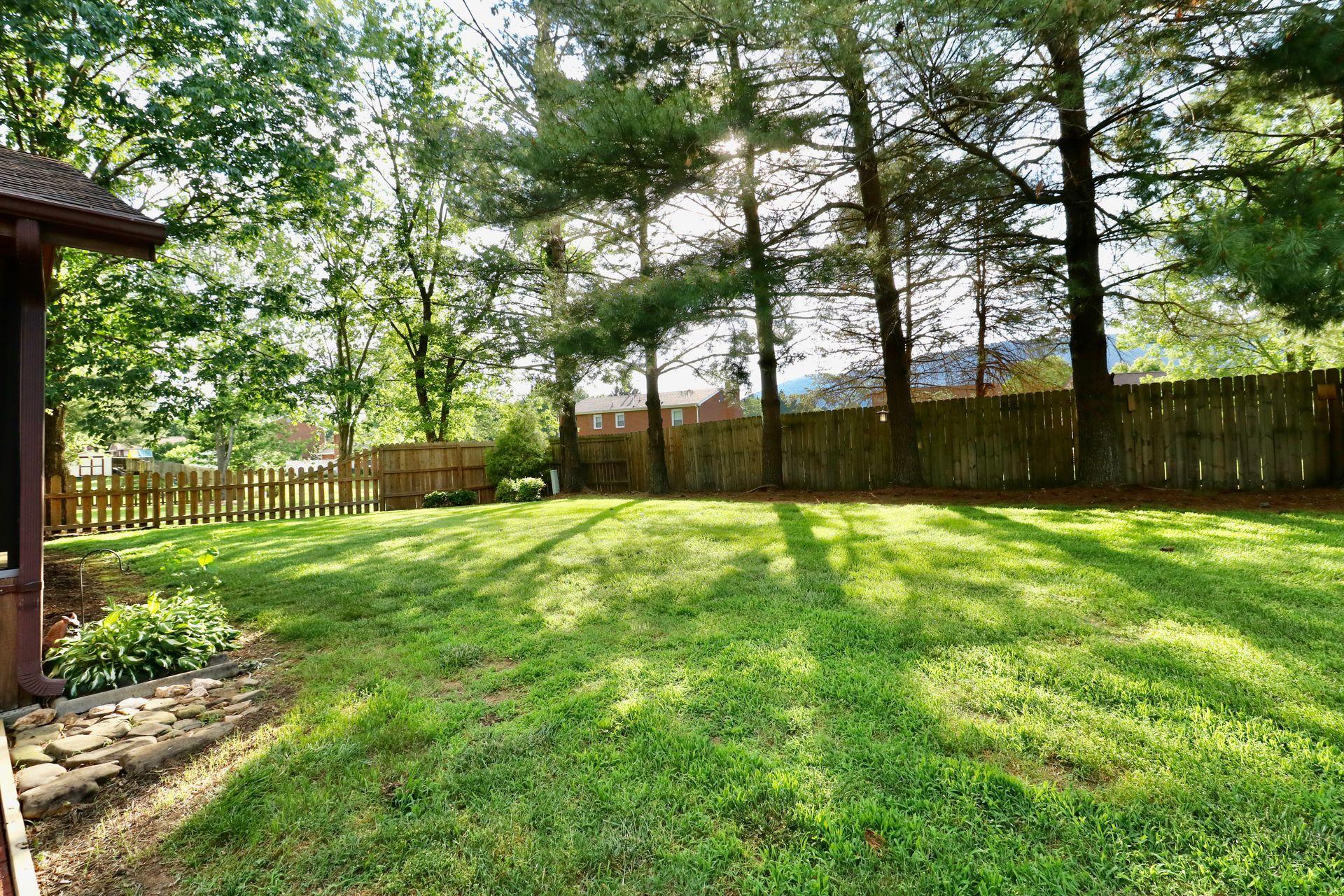 5241 Setter Road Roanoke, VA 24012 - Photo 36 of 44 51