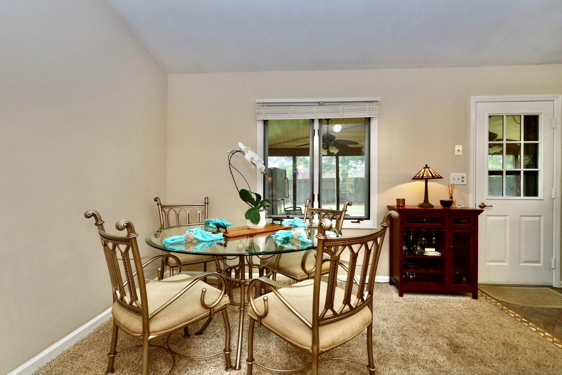 5241 Setter Road Roanoke, VA 24012 - Photo 9 of 44 10