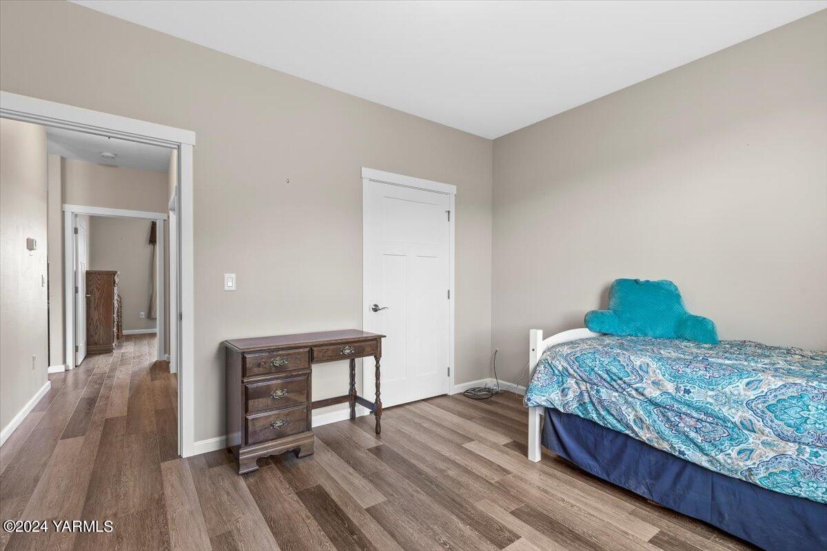 15145 Summitview Ext Road Yakima, WA 98908 - Photo 23 of 34 22- Bedroom 2