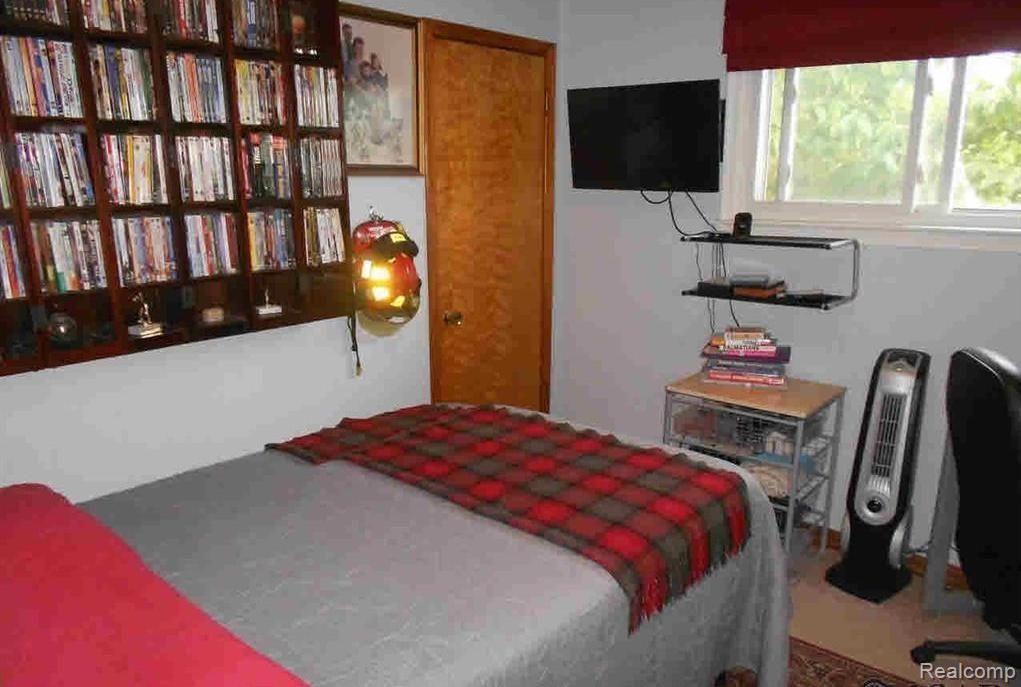 9579 Liedel Road Maybee, MI 48159 - Photo 12 of 34 2nd Bed.jpeg