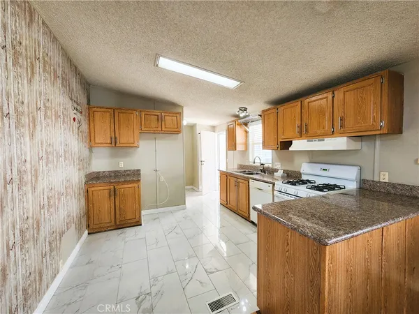 $227,000 | 1441 Paso Real Avenue, Unit 156, Rowland Heights, CA 91748