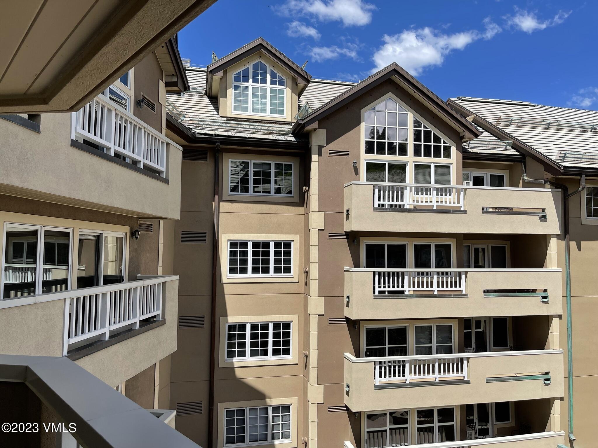 210 Offerson Road, Unit 312 WEEK 38 Beaver Creek, CO 81620 - Photo 2 of 22 a front view of a large building