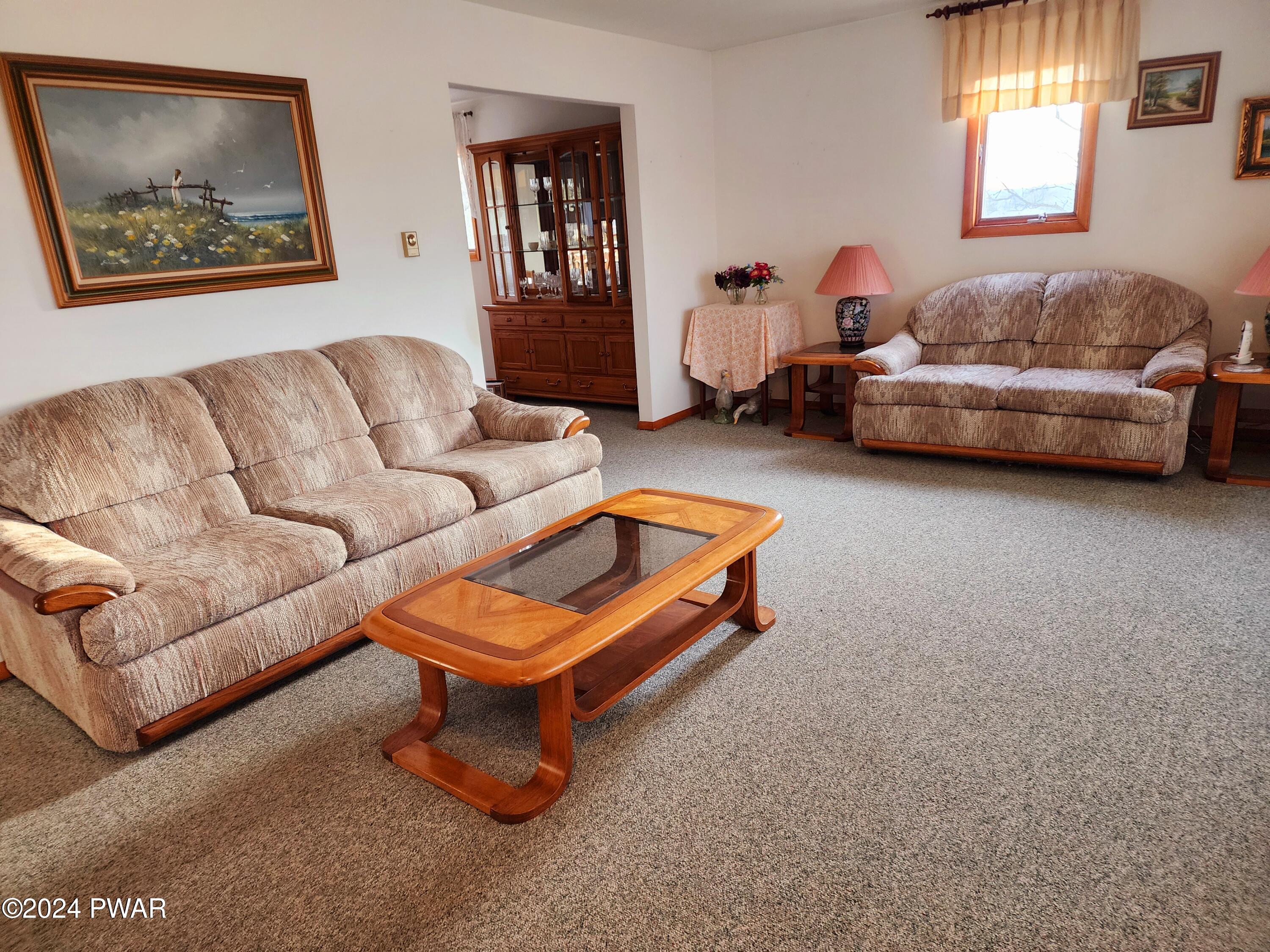 482 Ridge Avenue Hawley, PA 18428 - Photo 3 of 23 Living room