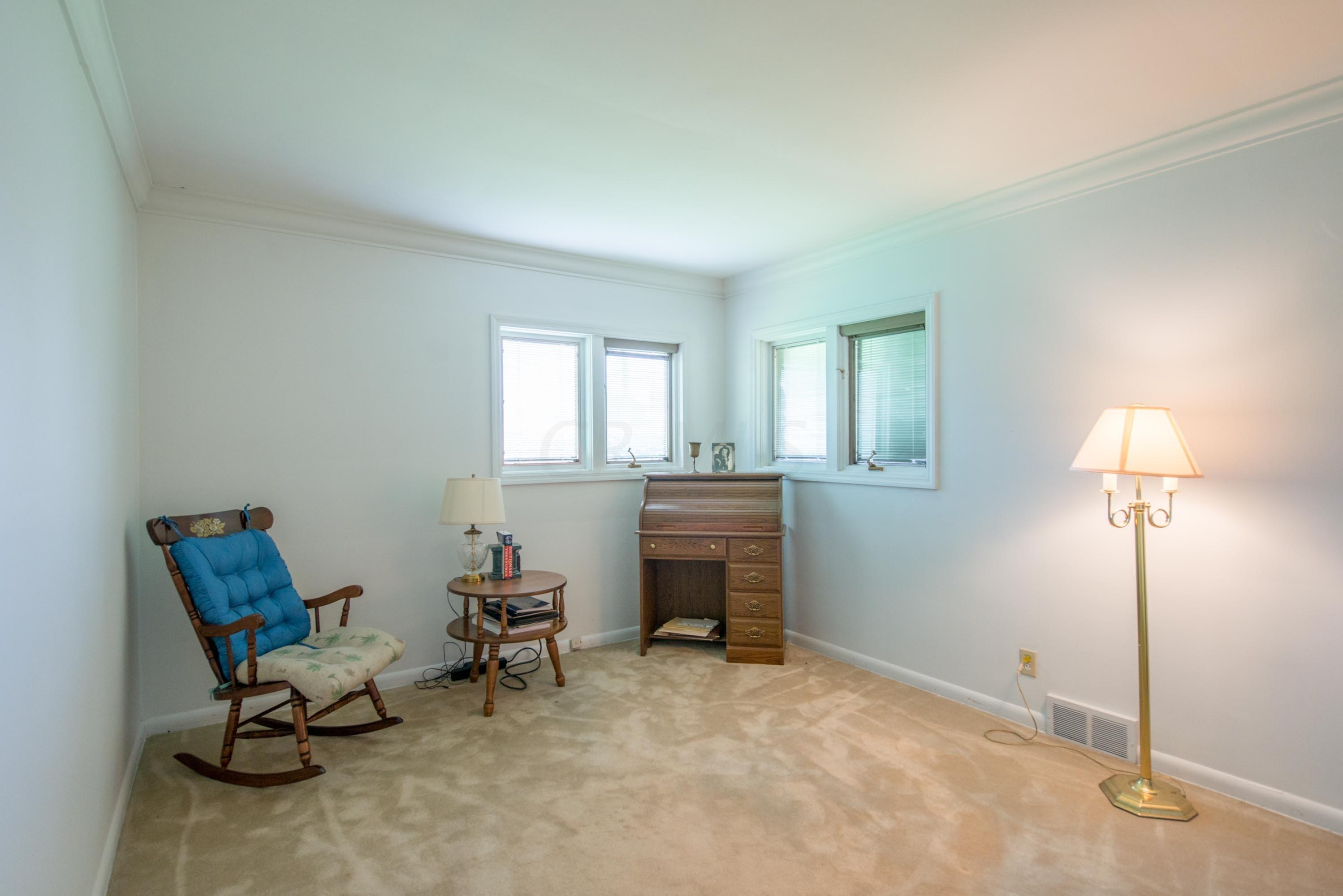 3077 Tremont Road Columbus, OH 43221 - Photo 12 of 21
