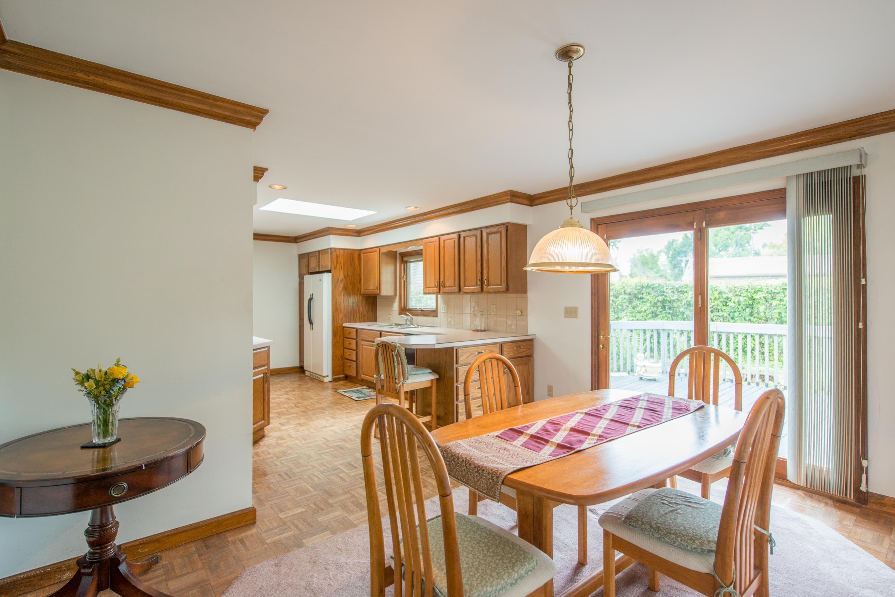 3077 Tremont Road Columbus, OH 43221 - Photo 6 of 21
