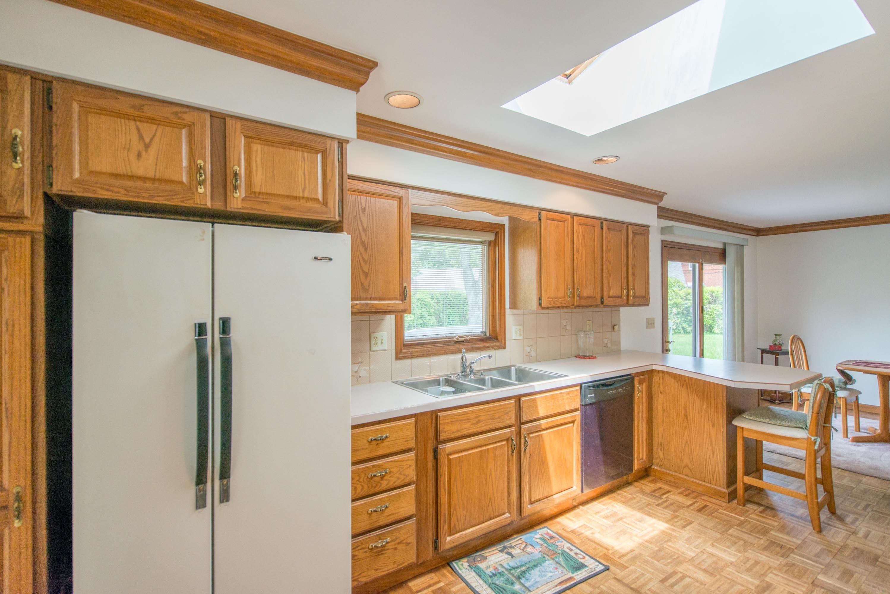 3077 Tremont Road Columbus, OH 43221 - Photo 7 of 21