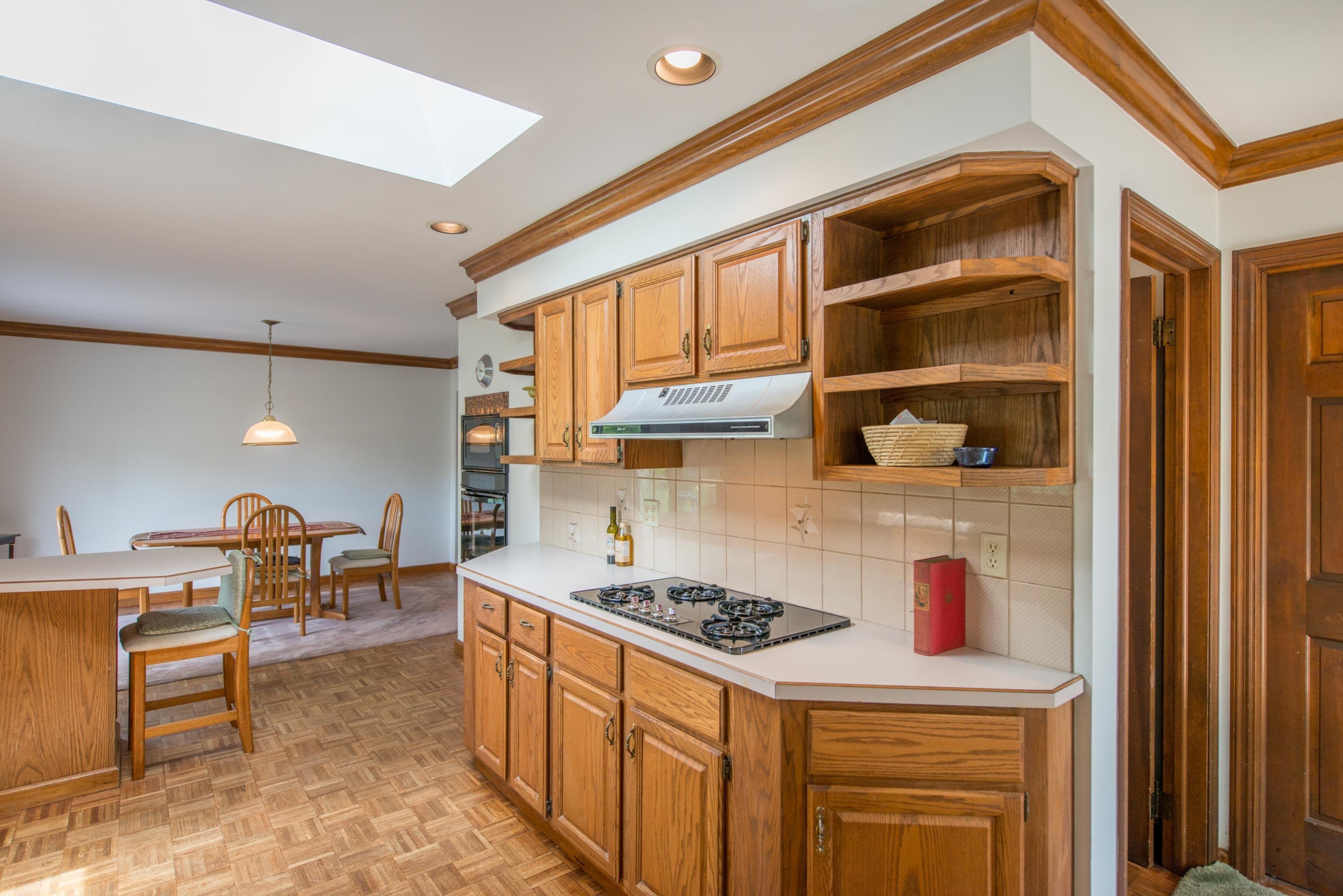 3077 Tremont Road Columbus, OH 43221 - Photo 8 of 21