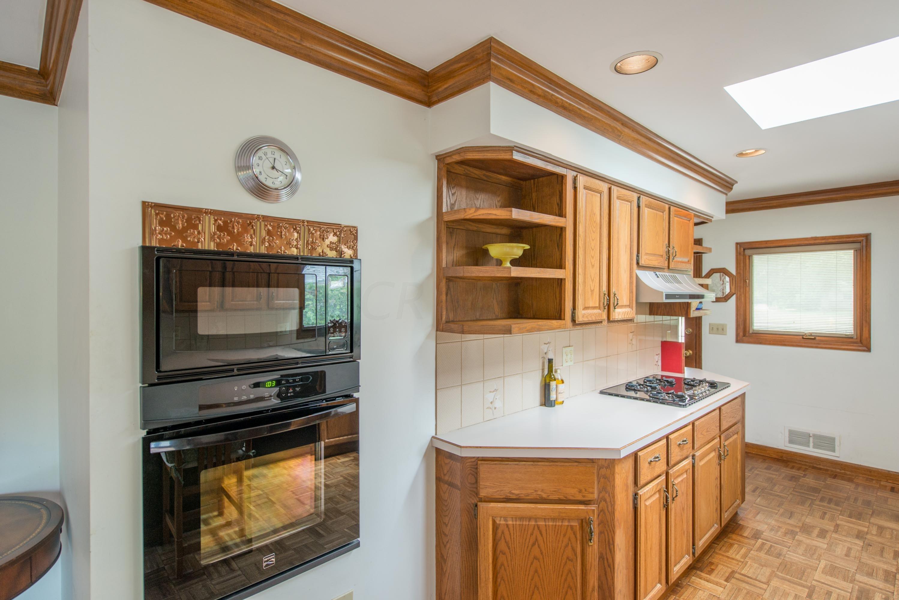 3077 Tremont Road Columbus, OH 43221 - Photo 9 of 21