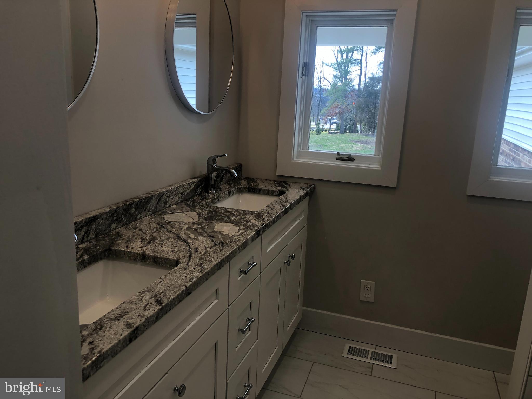 2960 Barndt Road Telford, PA 18969 - Photo 26 of 45 1st Floor Full Bath