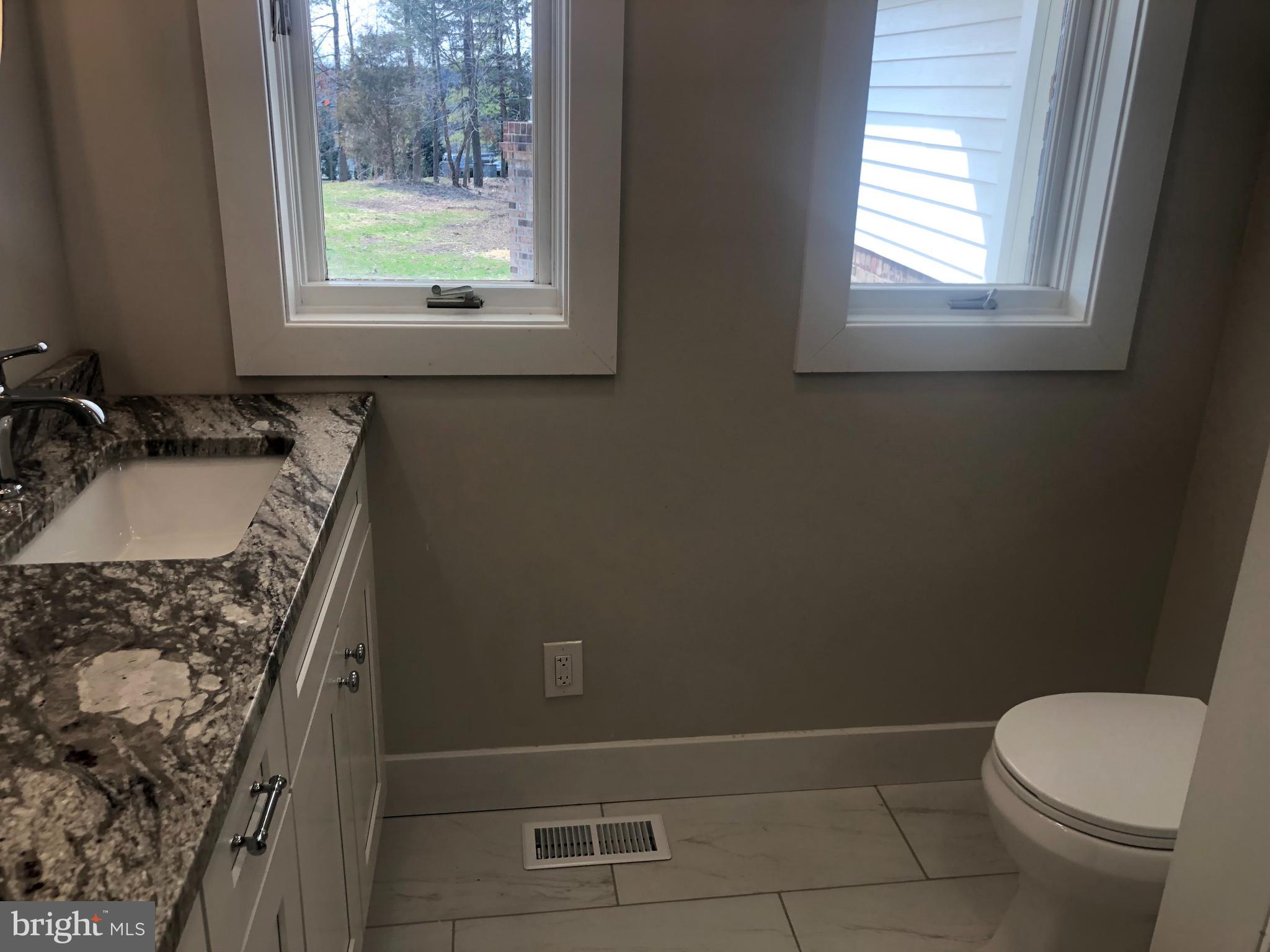 2960 Barndt Road Telford, PA 18969 - Photo 27 of 45 1st Fl Bath