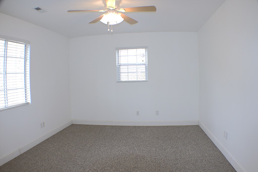 125 Moore View Drive Murphy, NC 28906 - Photo 14 of 49 an empty room with a window