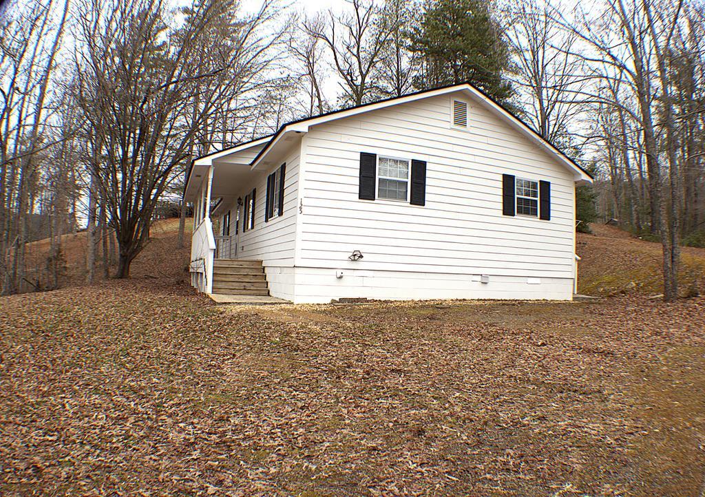 125 Moore View Drive Murphy, NC 28906 - Photo 2 of 49 a front view of a house with a yard