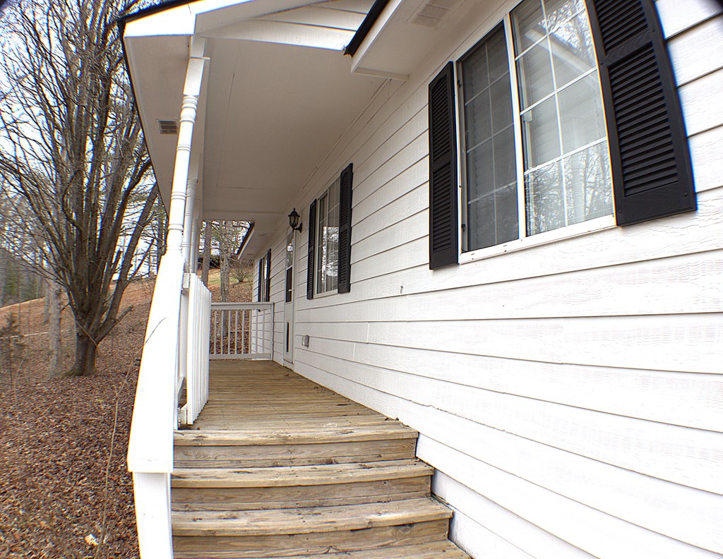 125 Moore View Drive Murphy, NC 28906 - Photo 3 of 49 a view of entryway with a front door