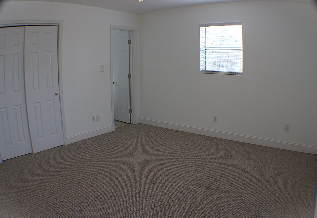 125 Moore View Drive Murphy, NC 28906 - Photo 37 of 49 an empty room with windows