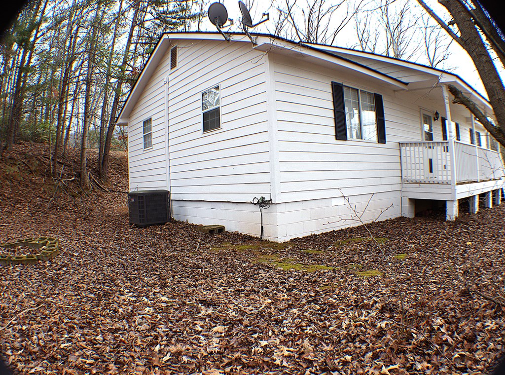 125 Moore View Drive Murphy, NC 28906 - Photo 38 of 49 a front view of a house with a yard