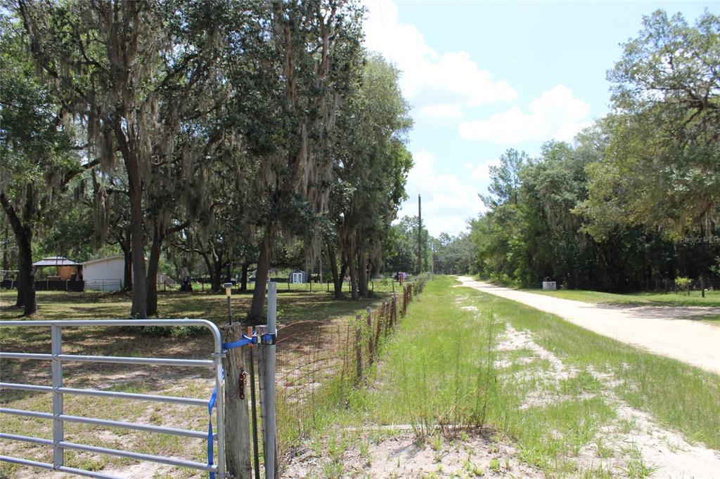 112 Juniper Road Hawthorne, FL 32640 - Photo 7 of 38
