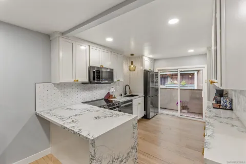 $1,249,000 | 3320 Caminito Eastbluff, Unit 135, La Jolla, CA 92037