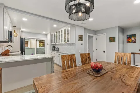 $1,249,000 | 3320 Caminito Eastbluff, Unit 135, La Jolla, CA 92037