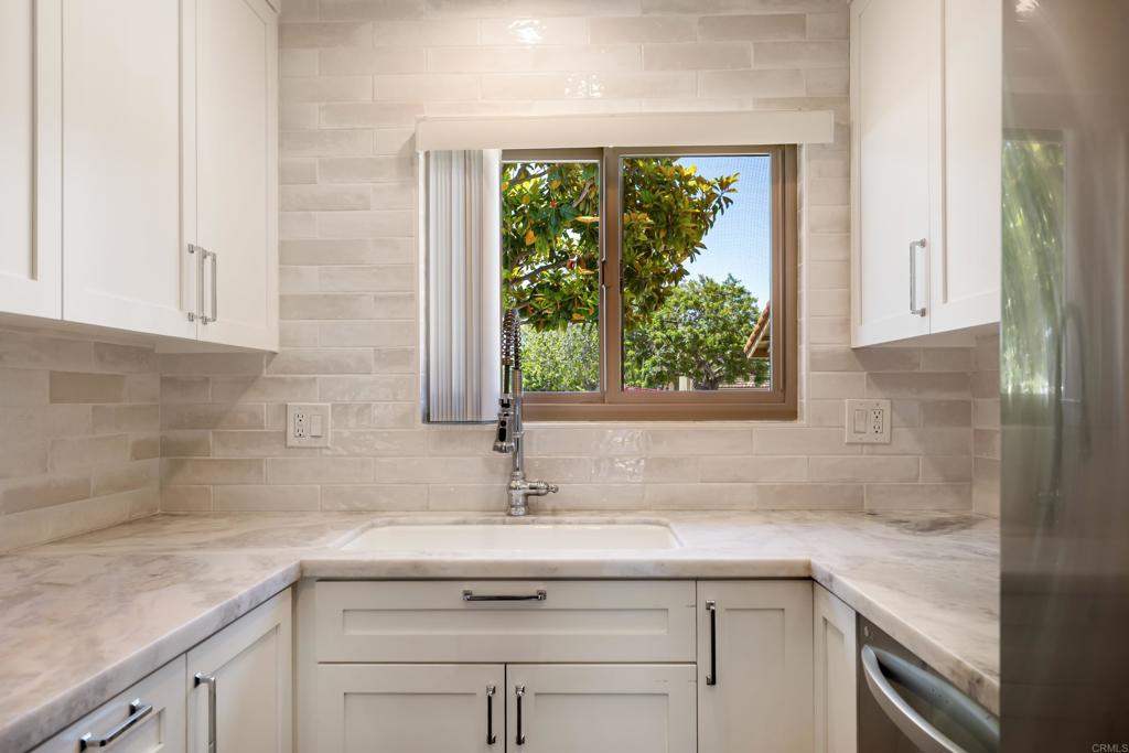 1723 Kellington Place Encinitas, CA 92024 - Photo 7 of 14