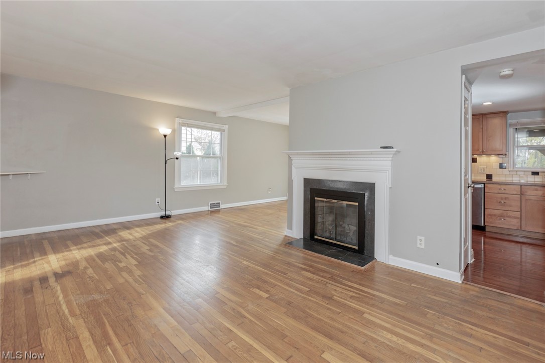 5288 Spencer Road Lyndhurst, OH 44124 - Photo 5 of 32