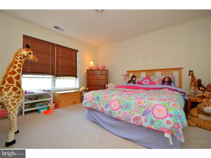 455 English Road Bath, PA 18014 - Photo 16 of 25