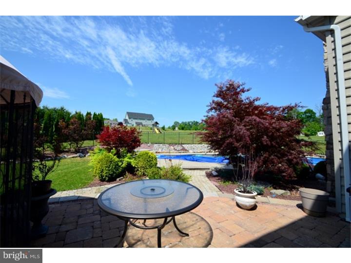 455 English Road Bath, PA 18014 - Photo 21 of 25