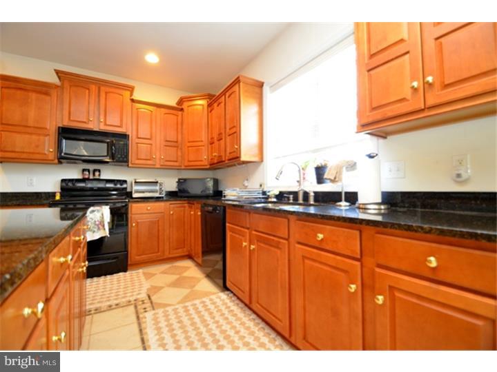 455 English Road Bath, PA 18014 - Photo 6 of 25