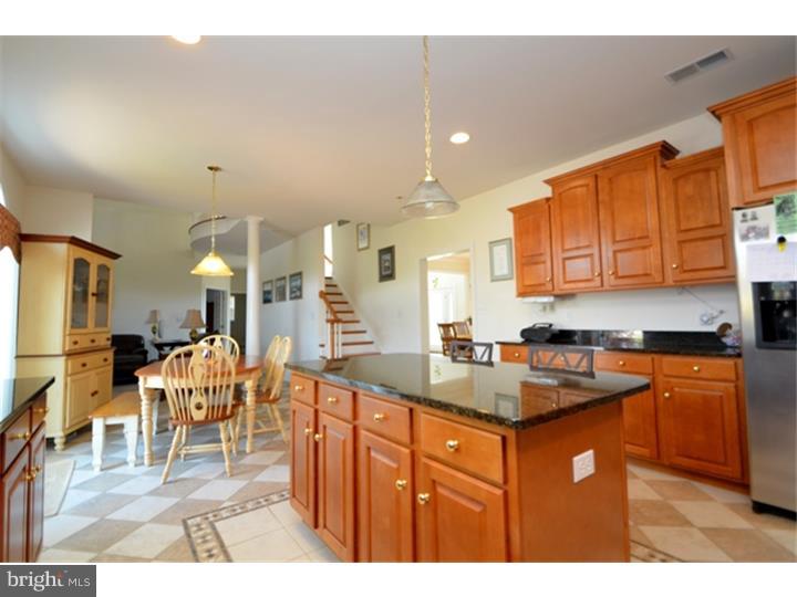 455 English Road Bath, PA 18014 - Photo 7 of 25