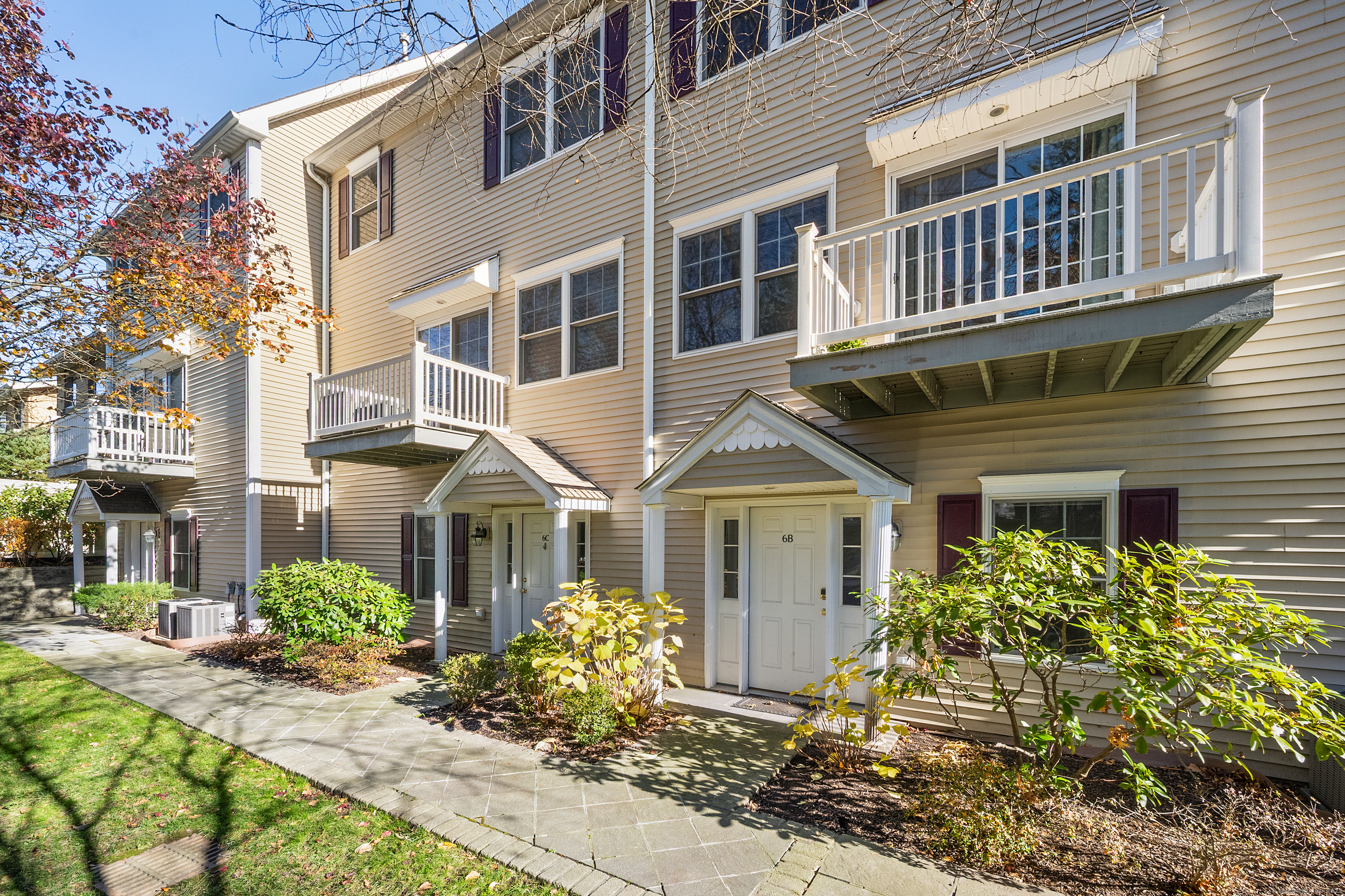 160 Glenbrook Road, Unit 6B Stamford, CT 06902 - Photo 1 of 1