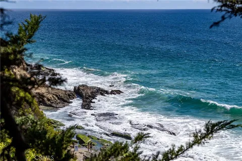 $95,000,000 | 32229 Coast Highway, Laguna Beach, CA 92651