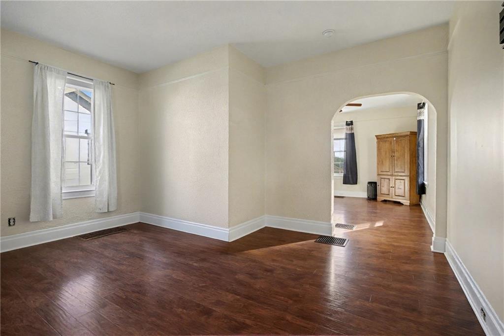 211 Crawford Street Houston, PA 15342 - Photo 5 of 30