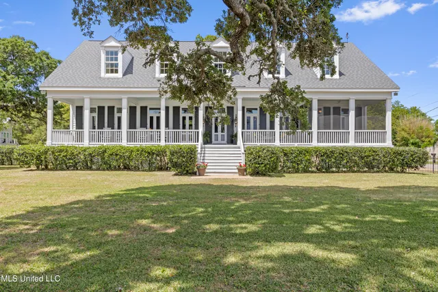 $2,100,000 | 600 West Beach Boulevard, Pass Christian, MS 39571