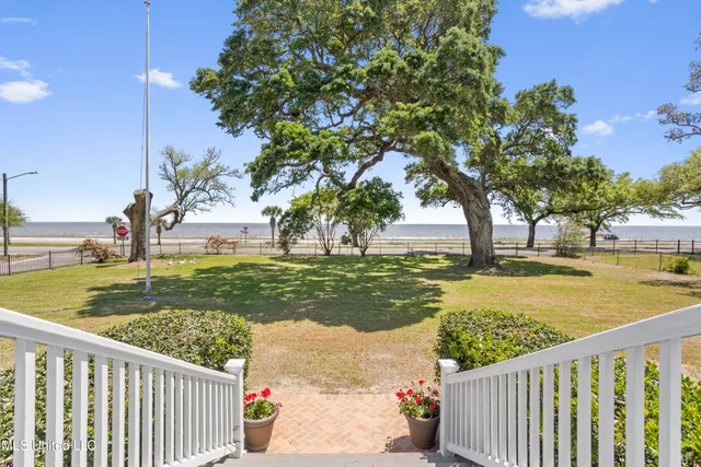 $2,100,000 | 600 West Beach Boulevard, Pass Christian, MS 39571
