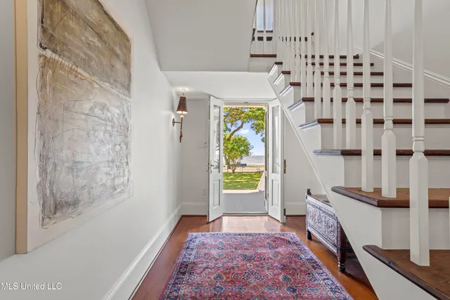 $2,100,000 | 600 West Beach Boulevard, Pass Christian, MS 39571