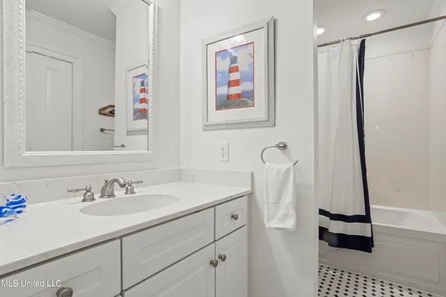 $2,100,000 | 600 West Beach Boulevard, Pass Christian, MS 39571