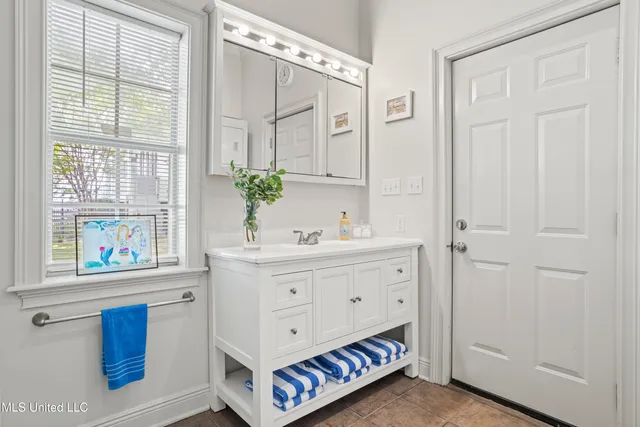 $2,100,000 | 600 West Beach Boulevard, Pass Christian, MS 39571