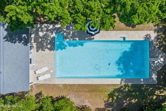 $2,100,000 | 600 West Beach Boulevard, Pass Christian, MS 39571