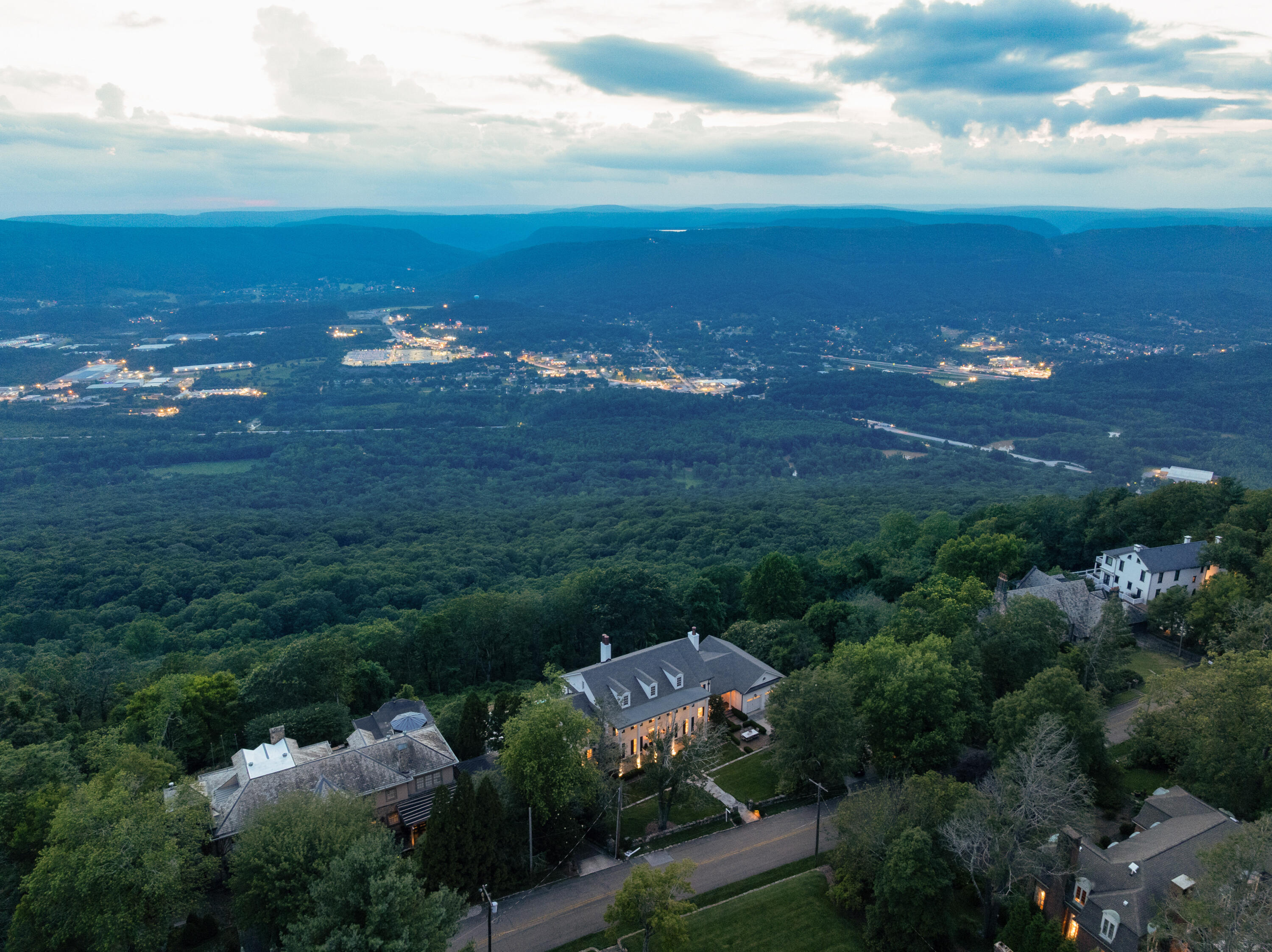 802 West Brow Road Lookout Mountain, TN 37350 - Photo 4 of 116 05 - 802 W Brow - Twilight
