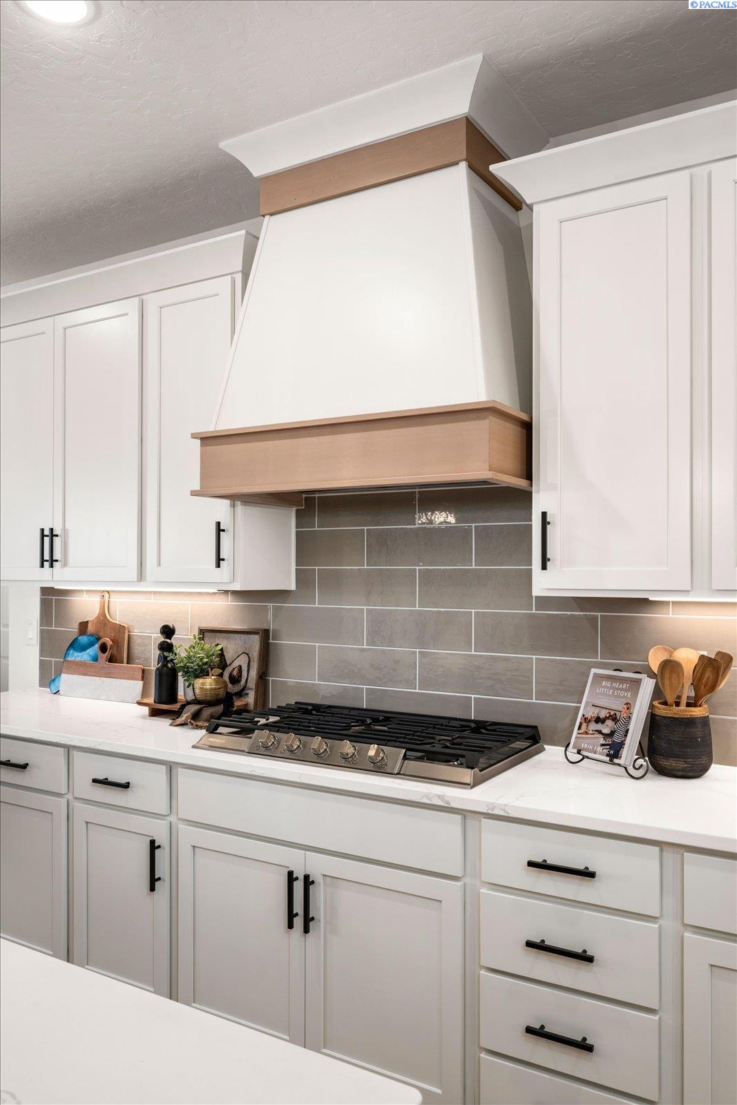 8102 Harvest Ridge Loop Kennewick, WA 99338 - Photo 14 of 48 Gallery Image 14
